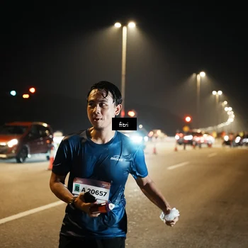 Runner Photo 7494090