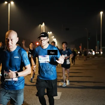 Runner Photo 7494106