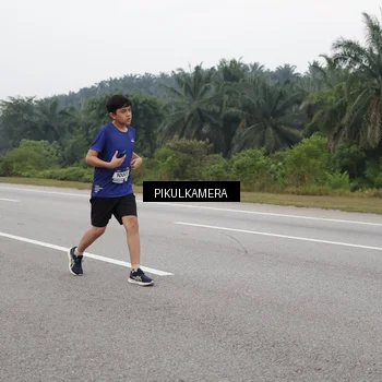 Runner Photo 7494150