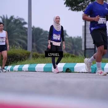 Runner Photo 7494152