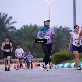 Runner Photo 7494156