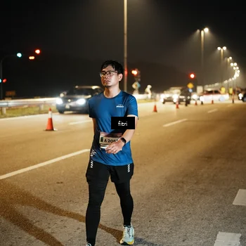 Runner Photo 7494159