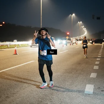 Runner Photo 7494250