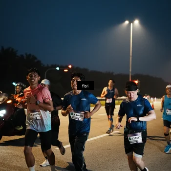 Runner Photo 7494279