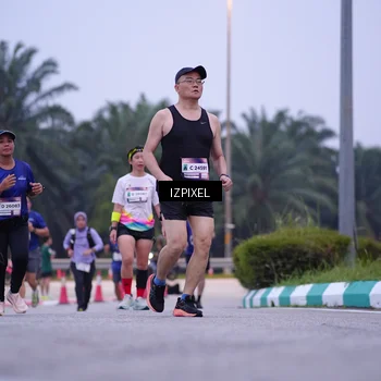 Runner Photo 7494334