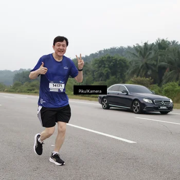 Runner Photo 7494339