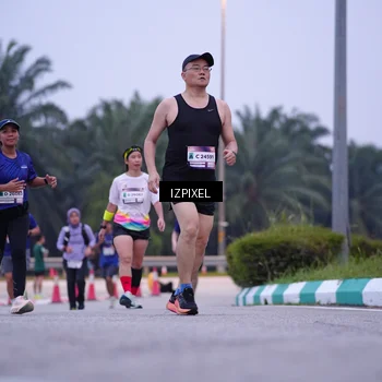Runner Photo 7494342