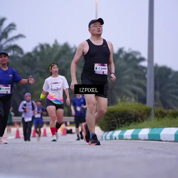 Runner Photo 7494351