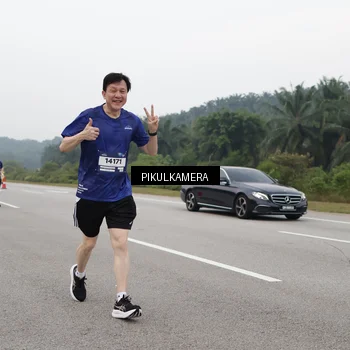 Runner Photo 7494352