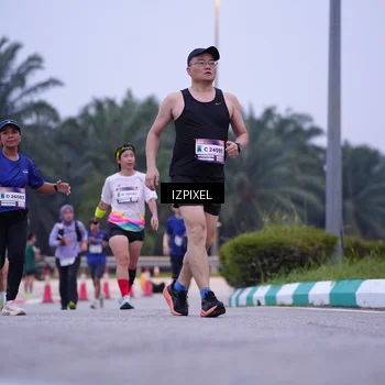 Runner Photo 7494353
