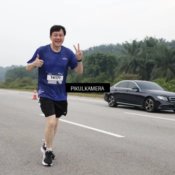 Runner Photo 7494369