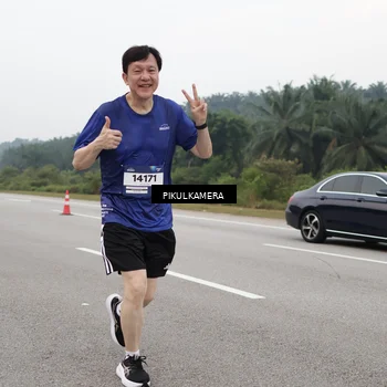 Runner Photo 7494410