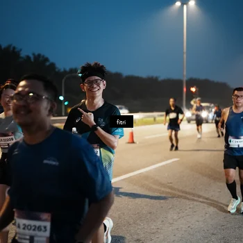 Runner Photo 7494440