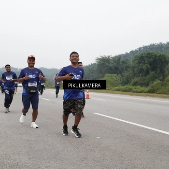 Runner Photo 7494443