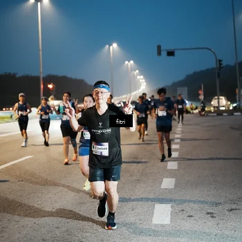 Runner Photo 7494453