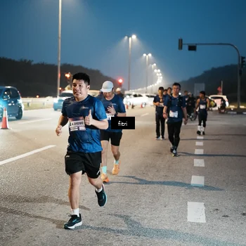 Runner Photo 7494464