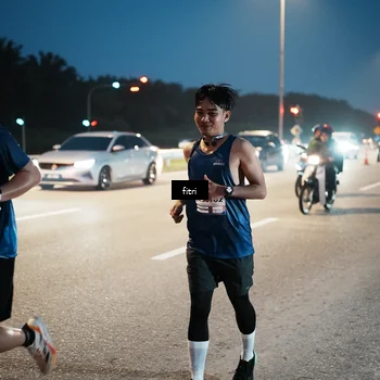 Runner Photo 7494483