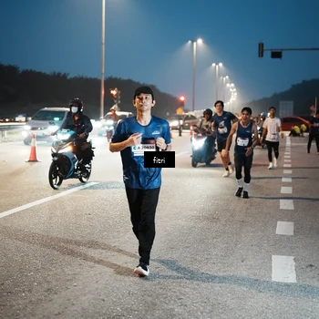 Runner Photo 7494502