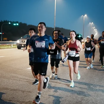Runner Photo 7494533