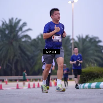 Runner Photo 7494544