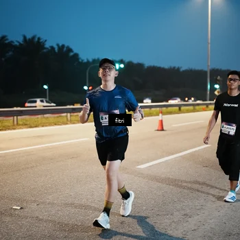 Runner Photo 7494551