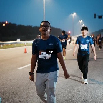 Runner Photo 7494565