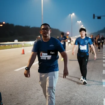 Runner Photo 7494572