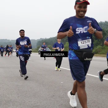 Runner Photo 7494591