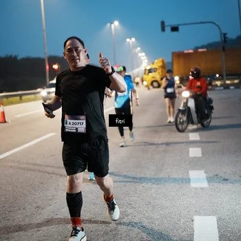 Runner Photo 7494593