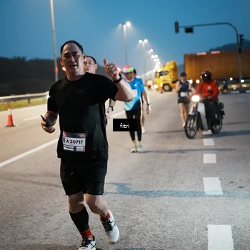Runner Photo 7494594