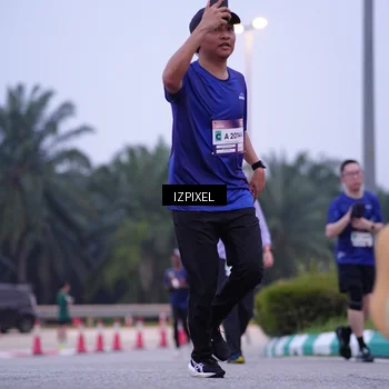Runner Photo 7494624