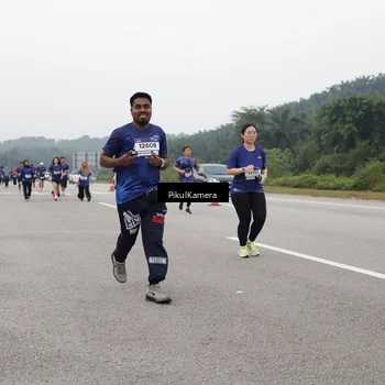 Runner Photo 7494651