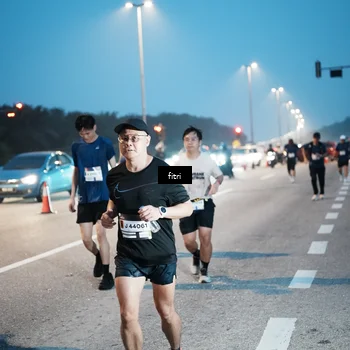 Runner Photo 7494659