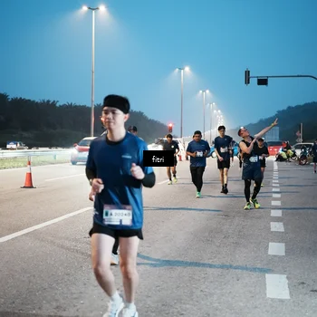 Runner Photo 7494660