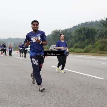 Runner Photo 7494665