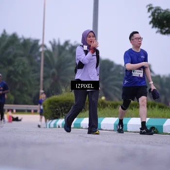 Runner Photo 7494670
