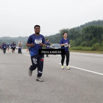Runner Photo 7494672