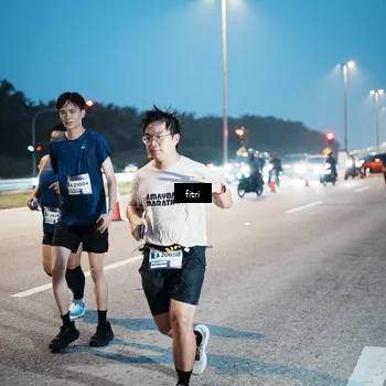 Runner Photo 7494678