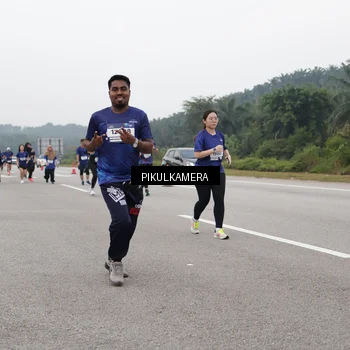 Runner Photo 7494683
