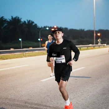 Runner Photo 7494716