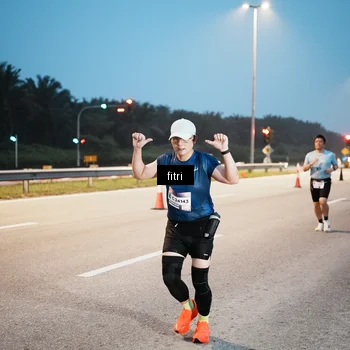 Runner Photo 7494729
