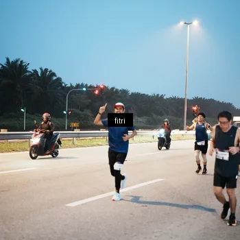 Runner Photo 7494741