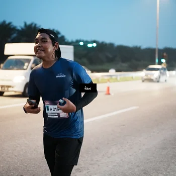 Runner Photo 7494755
