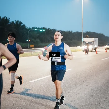 Runner Photo 7494759