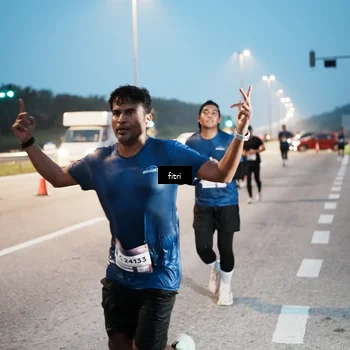 Runner Photo 7494764