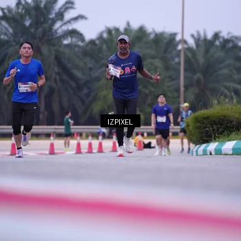 Runner Photo 7494773