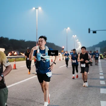 Runner Photo 7494807