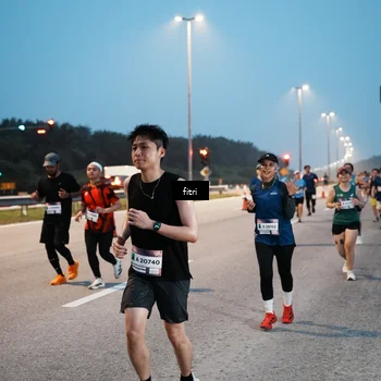 Runner Photo 7494811