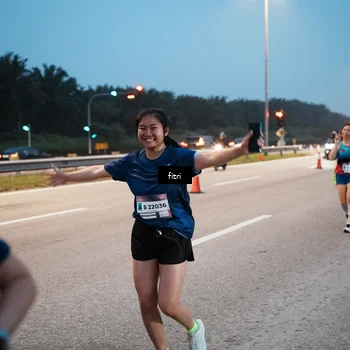 Runner Photo 7494842