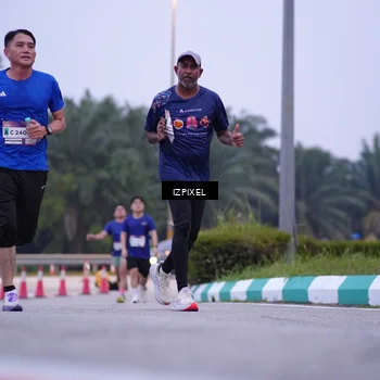 Runner Photo 7494852